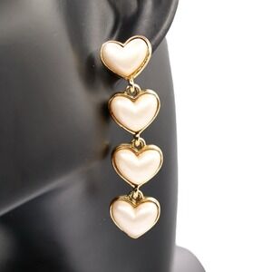 Oscar de la Renta Sweetheart Pearl Earrings Gold Tone Heart Drop Post Back